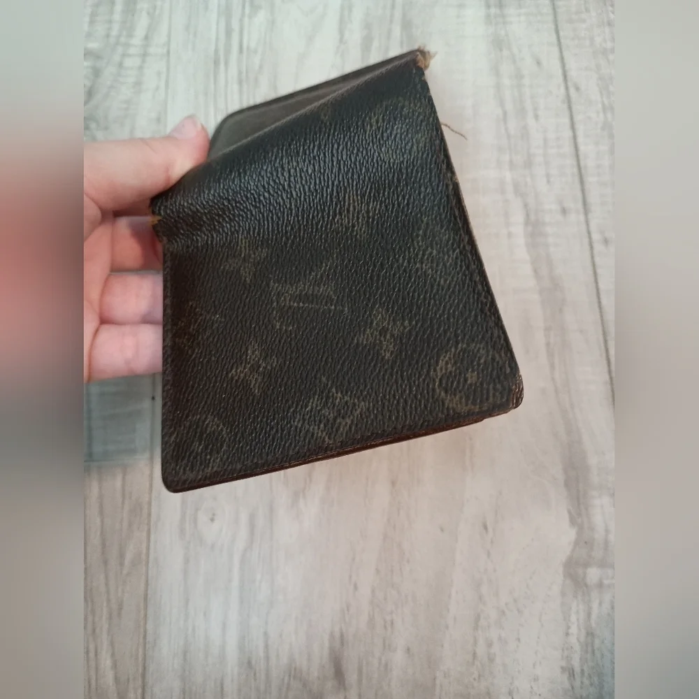 Louis Vuitton Monogram Canvas Leather Bifold Wallet